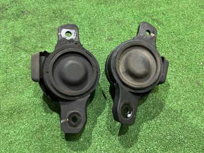 Engine mounts SUBARU LEGACY OEM 41022AE000, 41022AE010 BE5 BH5 2000 EJ206 AT