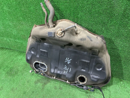 Fuel tank дефект SUBARU LEGACY OEM 42012AE010 BEE BE9 BE5 2002 EZ30 AT