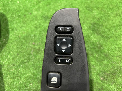 Window control module черный SUBARU LEGACY OEM 83071AE080, 83071AE040 BEE BHE BE5 BE9 BH5 BH9 2002 EZ30 AT