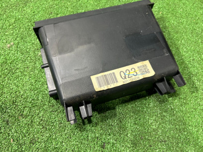 オーディオ下小物入れ SUBARU LEGACY OEM 66128AE000 BEE BE9 BE5 2002 SILVER 01G