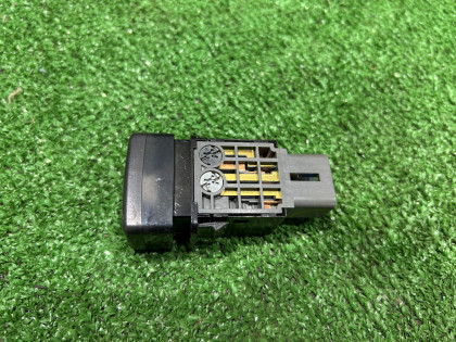 Fog light switch SUBARU LEGACY OEM 83001AE000 BEE BHE BE5 BE9 BH5 BH9 2002 EZ30 AT