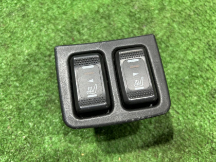 Seat heater switches SUBARU LEGACY OEM 83245AE020, 83245AE030 BEE BHE BE5 BE9 BH5 BH9 2002 EZ30 AT