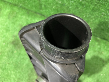 Air filter housing под свап SUBARU LEGACY OEM 46052AE001, 46051AE000 BHE BEE 2002 EZ30 AT
