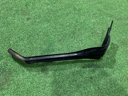 Suporte esquerdo do para-choques dianteiro 57707AE130 SUBARU LEGACY