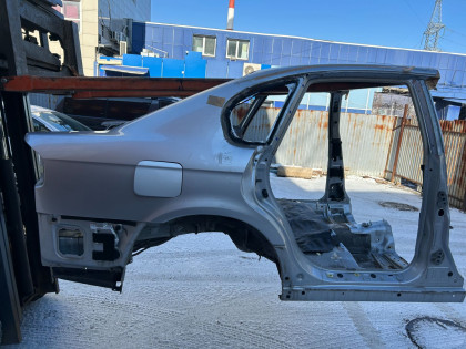 Крыло заднее правое SUBARU LEGACY OEM 51410AE001 BEE BE9 BE5 2002 SILVER 01G