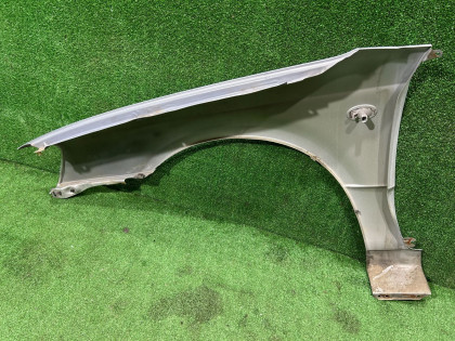 Guarda-lamas dianteiro direito SUBARU LEGACY OEM 57120AE001 BEE BHE BE5 BE9 BH5 BH9 2002 SILVER 01G