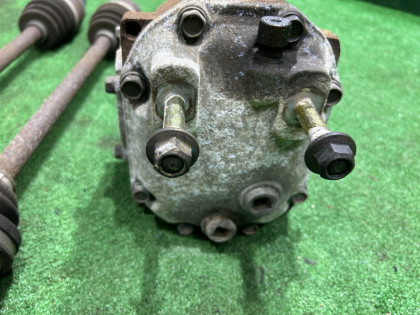 デファレンシャル 4.111 SUBARU LEGACY OEM 27011AA343 BEE BHE BE5 BE9 BH5 BH9 2002 EZ30 AT