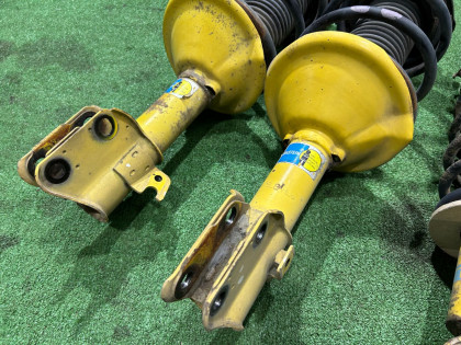 Struts Bilstein SUBARU LEGACY OEM 20310AE160, 20310AE170, 20330AE430, 20365AE031, 20380AE470 BEE BHE BE5 BE9 BH5 BH9 2002 EZ30 AT
