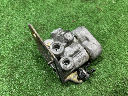 Распределитель тормозных усилий SUBARU LEGACY OEM 27674AC091 BEE 2003 EZ30 AT