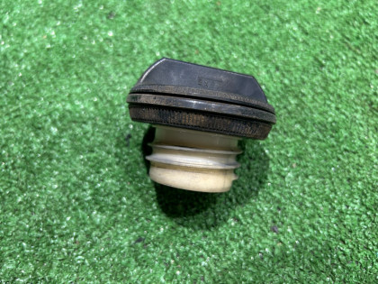 ฝาปิดถังน้ำมัน 42031SA020 SUBARU LEGACY