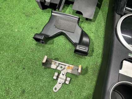 Glovebox and armrest Свап SUBARU LEGACY OEM 92113AG051JC 92114AG120JC 66120AG101JC BL9 BL5 BLE 2008 SILVER C6Z