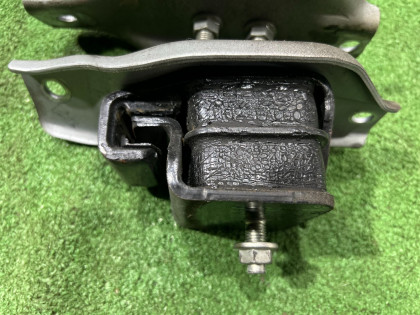 发动机支座 SUBARU LEGACY OEM 41022FA000 41031AA110 41031AA120 BL9 BL5 BLE 2008 EJ253 AT