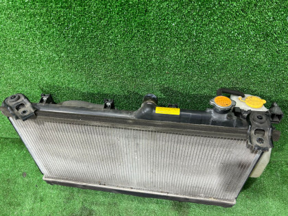 Radiador do motor SUBARU LEGACY OEM 45119AG000 BL9 BL5 BLE 2008 EJ253 AT