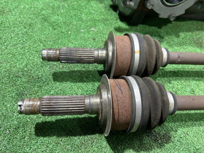 Редуктор с приводами G/R=4.111 SUBARU LEGACY OEM 27011AA343 BL9 BL5 BLE 2008 EJ253 AT