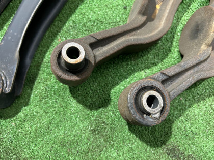 リアアーム SUBARU LEGACY OEM 20250AE010 20250AE000 20250AE020 20250AE040 BL9 BL5 BLE 2008 EJ253 AT