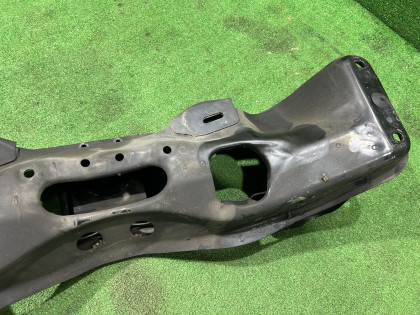 Travessa dianteira с распорками SUBARU LEGACY OEM 20101AE030 BE5 BH5 2002 EJ206 AT