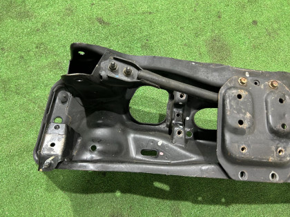 Travessa dianteira с распорками SUBARU LEGACY OEM 20101AE030 BE5 BH5 2002 EJ206 AT