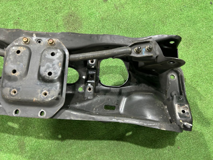 Travessa dianteira с распорками SUBARU LEGACY OEM 20101AE030 BE5 BH5 2002 EJ206 AT