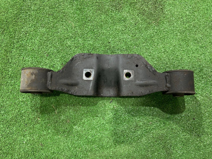 差速器支座 SUBARU LEGACY OEM 41310AE002 BE5 2002 EJ206 AT
