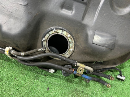 油箱 SUBARU LEGACY OEM 42012AE010 BE5 2002 EJ206 AT