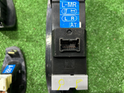 Блок управления стеклоподъемниками черный SUBARU LEGACY OEM 83071AE080 83071AE040 BE5 2002 EJ206 AT