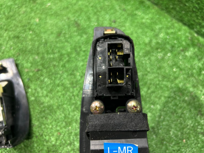 Блок управления стеклоподъемниками черный SUBARU LEGACY OEM 83071AE080 83071AE040 BE5 2002 EJ206 AT