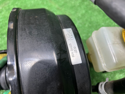Главный тормозной цилиндр SUBARU LEGACY OEM 26402AE390 BE5 2002 EJ206 AT