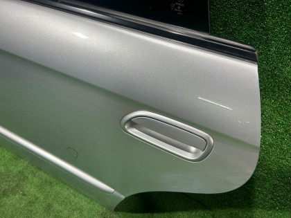 Porta traseira esquerda SUBARU LEGACY OEM 60400AE410 BE5 2002 SILVER 01G