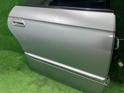 ประตูหลังขวา SUBARU LEGACY OEM 60400AE400 BE5 2002 SILVER 01G