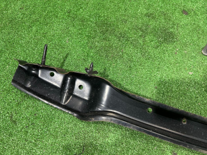 后保险杠防撞梁 SUBARU LEGACY OEM 57711AE030 57714AE030 BE5 2002 SILVER 01G