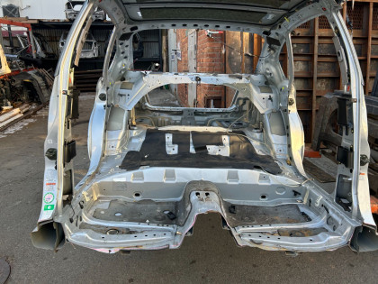 车身后段 Rear Cut SUBARU LEGACY OEM 51410AE001, 51410AE012 52401AE002 52122AE180 BE5 2002 SILVER 01G