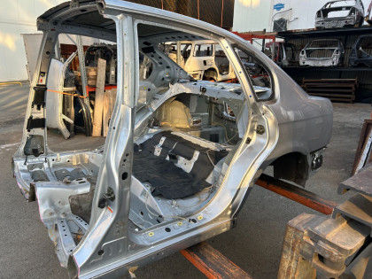 车身后段 Rear Cut SUBARU LEGACY OEM 51410AE001, 51410AE012 52401AE002 52122AE180 BE5 2002 SILVER 01G