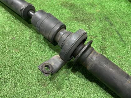 Veio de transmissão SUBARU LEGACY OEM 27111AE101 BE5 2002 EJ206 AT