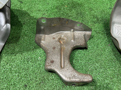 Turbo heat shield SUBARU LEGACY OEM 44031AC122 44031AC092 BE5 2002 EJ206 AT