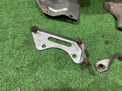 Turbo heat shield SUBARU LEGACY OEM 44031AC122 44031AC092 BE5 2002 EJ206 AT