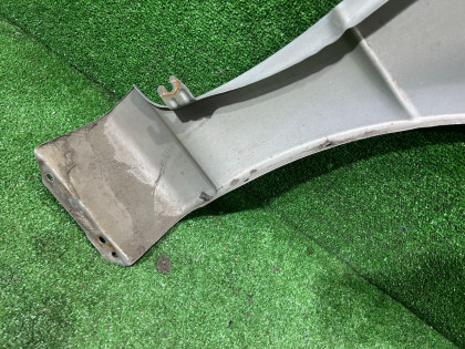 左フロントフェンダー SUBARU LEGACY OEM 57120AE011 BE5 2002 SILVER 01G