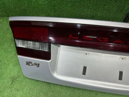トランクリッド SUBARU LEGACY OEM 57501AE040 BE5 2002 SILVER 01G