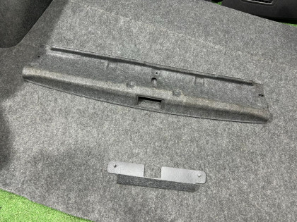 Revestimento da bagageira SUBARU LEGACY OEM 94514AE022, 94511AE030, 94511AE040, 94511AE050 BE5 2002 SILVER 01G