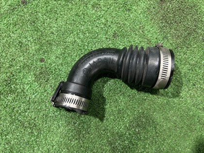 ท่ออินเตอร์คูลเลอร์ правый SUBARU LEGACY OEM 14462AA081 BE5 BH5 2002 EJ206 AT