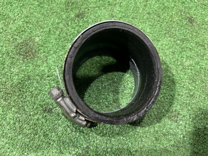 ท่ออินเตอร์คูลเลอร์ центр SUBARU LEGACY OEM 21869AA080 BE5 BH5 2002 EJ206 AT