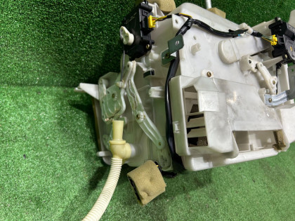 ヒーターユニット SUBARU LEGACY OEM 72110AE000 BHE BH9 BH5 BE5 BE9 BEE 2002 EJ206 AT