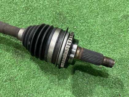 Semieixo dianteiro SUBARU LEGACY OEM 28321FE040 BHE BH9 BH5 BE5 BE9 BEE 2002 EJ206 AT