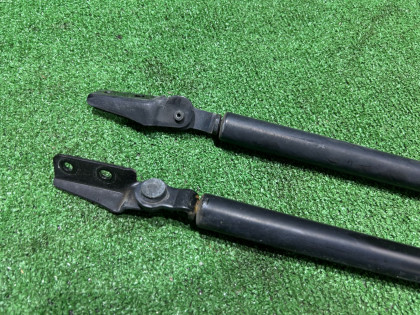 Амортизаторы крышки багажника SUBARU FORESTER OEM 63269SA001 63269SA011 SG5 2007 BLACK 32J 32J