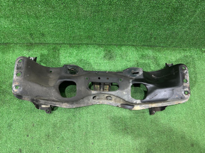Travessa dianteira SUBARU FORESTER OEM 20101SA030 SG5 2007 EJ205 AT