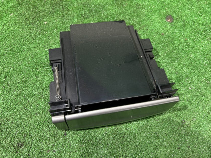 手套箱 под магнитофон SUBARU FORESTER OEM 66128SA050 SG5 2007 BLACK 32J 32J