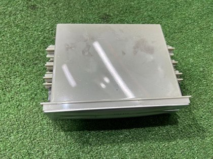 ช่องเก็บของหน้า Под магнитофон+подстаканник 66128SA050 SUBARU FORESTER