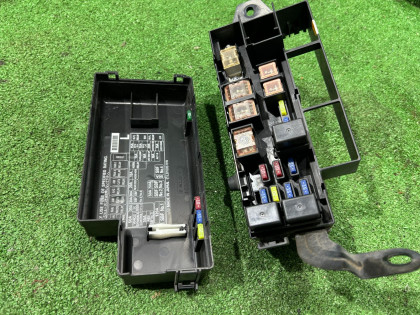 Fuse box SUBARU FORESTER OEM 82231SA500 SG5 2007 EJ205 AT