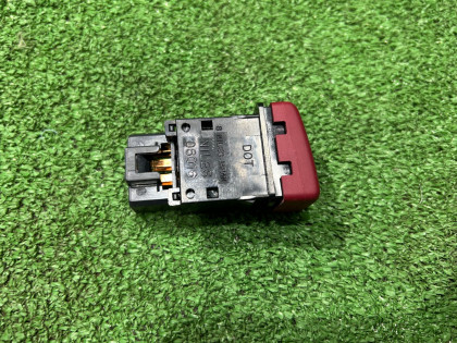 Interruptor dos quatro piscas Красная 83037SA000 SUBARU FORESTER