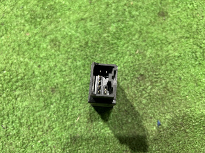 สวิตช์ไล่ฝ้ากระจกหน้า SUBARU FORESTER OEM 83001SA030 SG5 2007 EJ205 AT