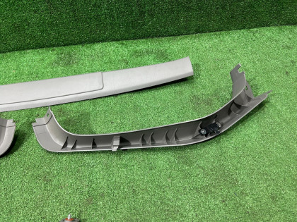 Обшивка пятой двери SUBARU FORESTER OEM 94330SA000ND 94330SA010ND 94310SA000ND SG5 2006 BLACK 32J 32J